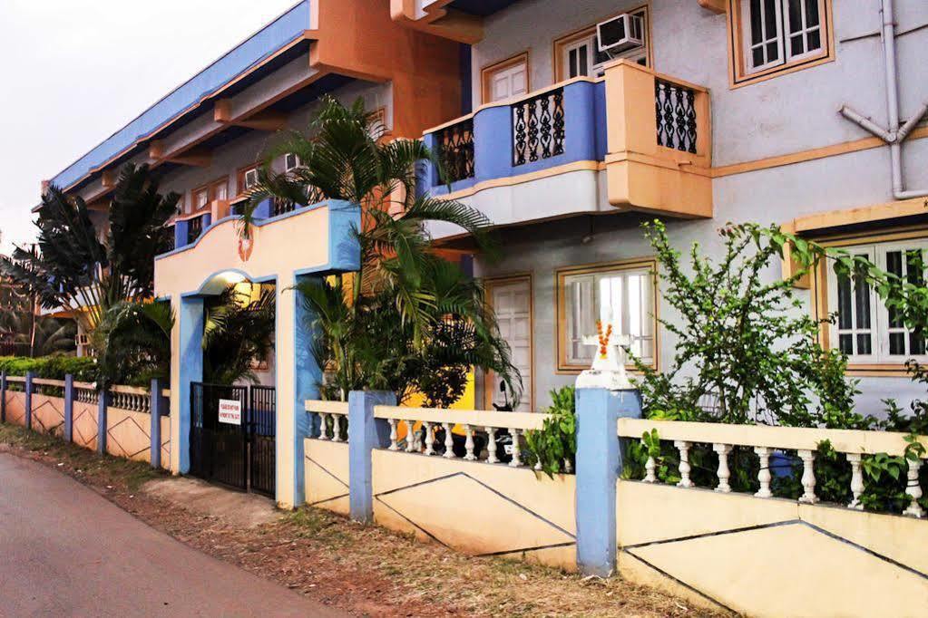 Hotel Libton Manor Candolim Exterior foto